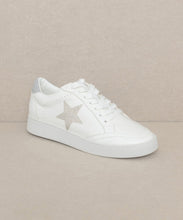 Load image into Gallery viewer, AUTUMN-CLASSIC SNEAKERS

