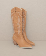 Load image into Gallery viewer, Ainsley - Embroidered Cowboy Boot
