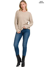 Load image into Gallery viewer, Round Neck Basic Sweater
