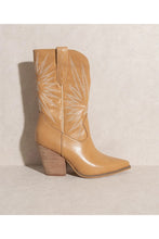 Load image into Gallery viewer, EMERSYN-WESTERN BOOTS
