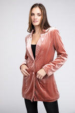 Load image into Gallery viewer, Shiny Velvet Peak Lapel Single Blazer
