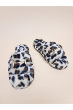 Load image into Gallery viewer, CARI-09-WINTER SLIPPER

